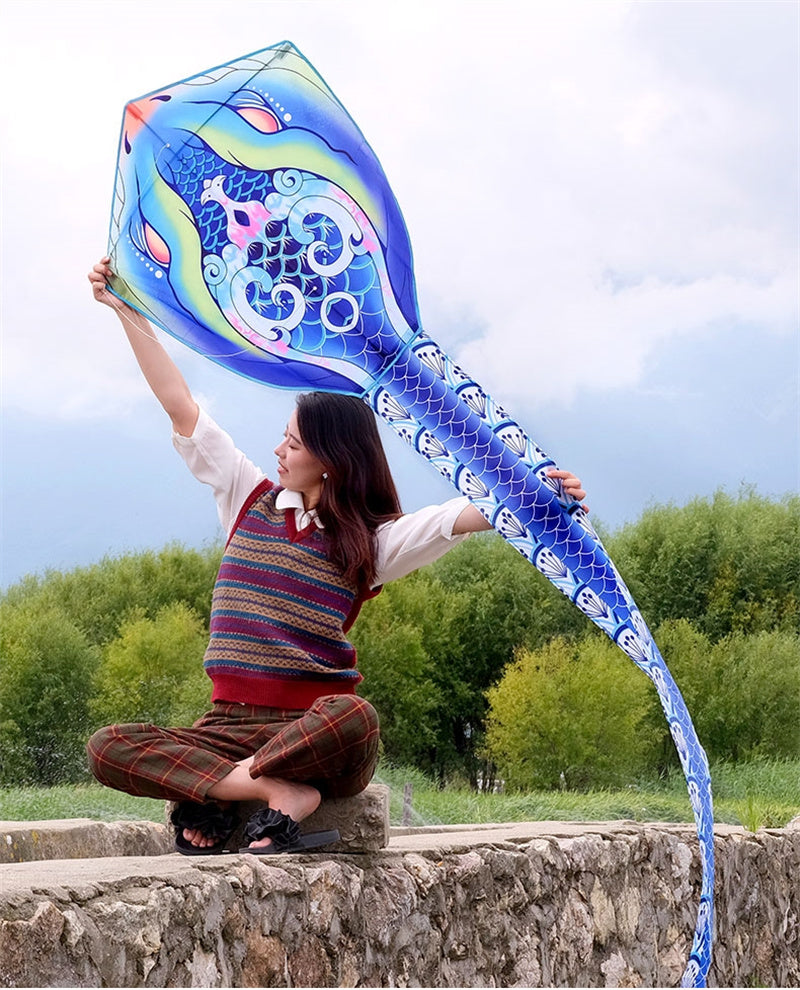 Free shipping Weifang kite 2023 new Weifang celadon snake size kite children breeze easy to fly handheld line roulette adult special