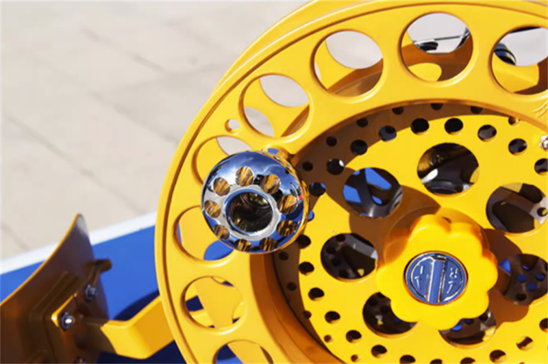 Free shipping 2023 New Weifang Victory 28 alloy backstrap wheel universal guide large adult kite line wheel sea fishing reel