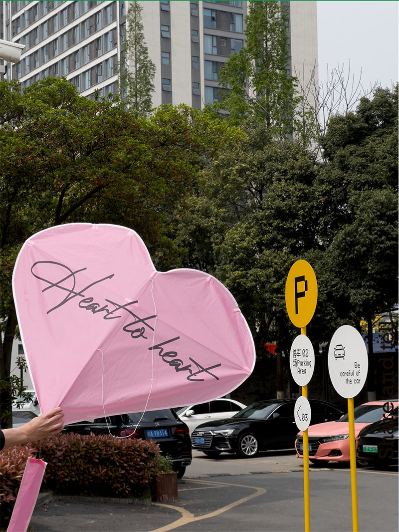 Free shipping URFF DECO pink heart kite love beginner easy to fly high color long tail outdoor couple children camping