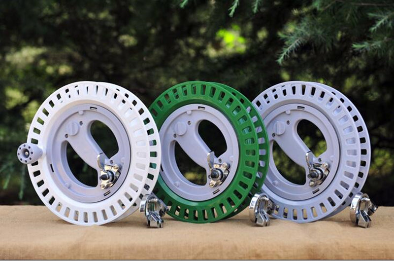 free shipping kite wheel Anti reverse outdoor toys sale kites reel flying cometas infantiles new kites for adults kite bar koi